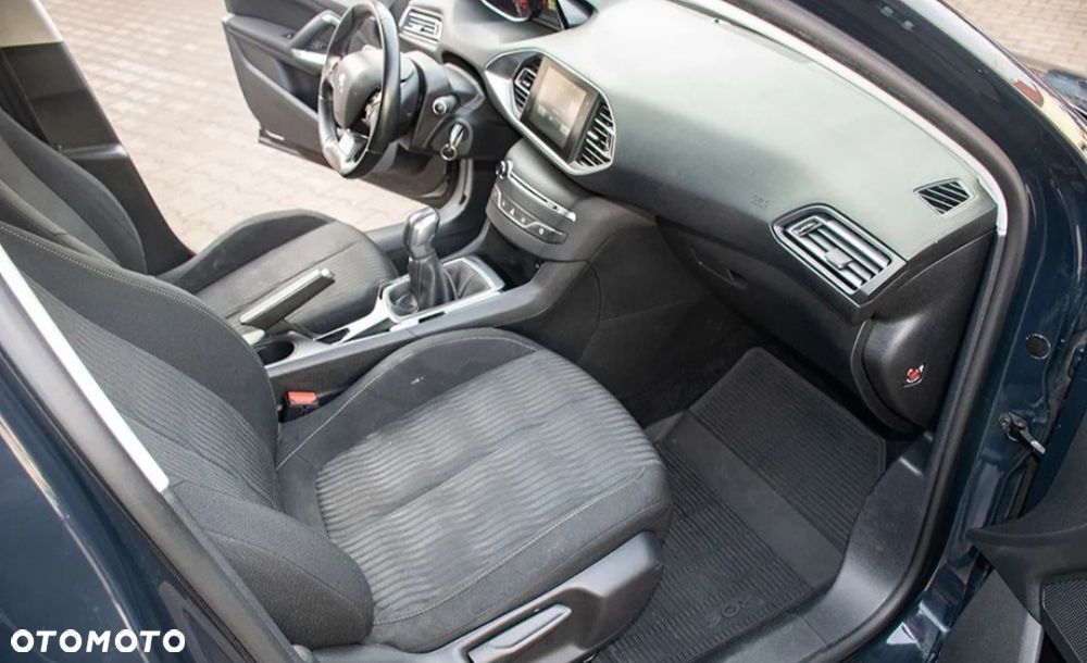 Peugeot 308 1.6 HDi Active - 11