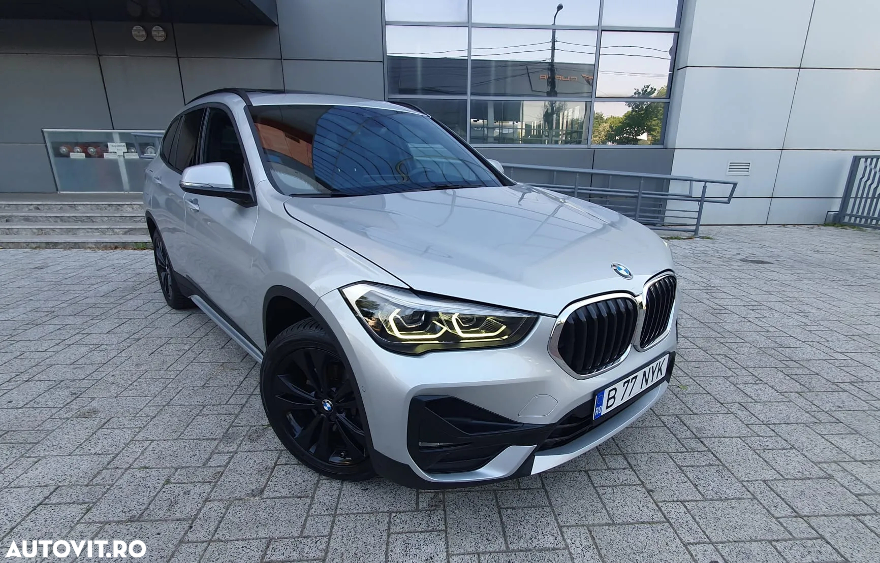 BMW X1 sDrive18d Aut. Sport Line - 2