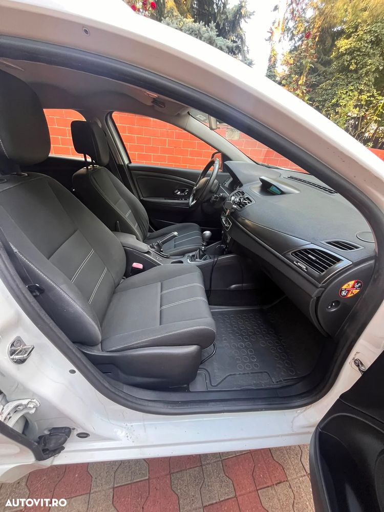 Renault Megane 1.5 dCi Dynamique - 7
