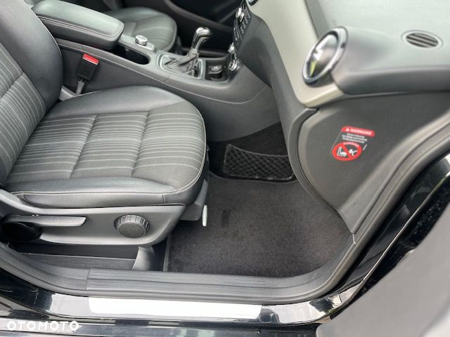 Mercedes-Benz Klasa B 180 d BlueEFFICIENCY Edition Style - 17