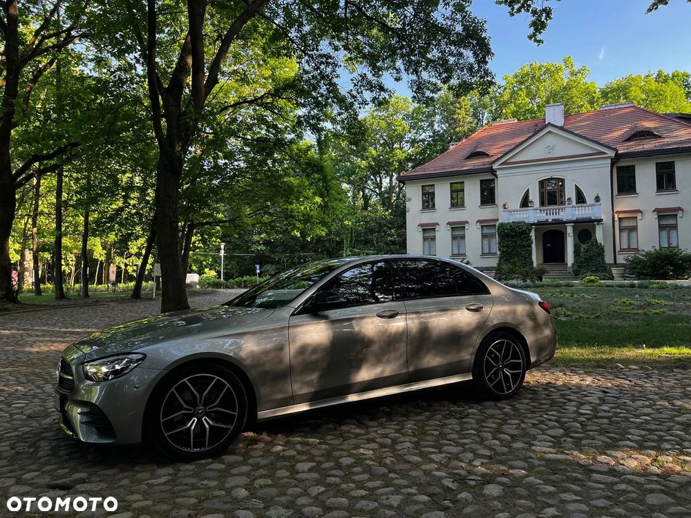 Mercedes-Benz Klasa E 220 d 4-Matic - 3