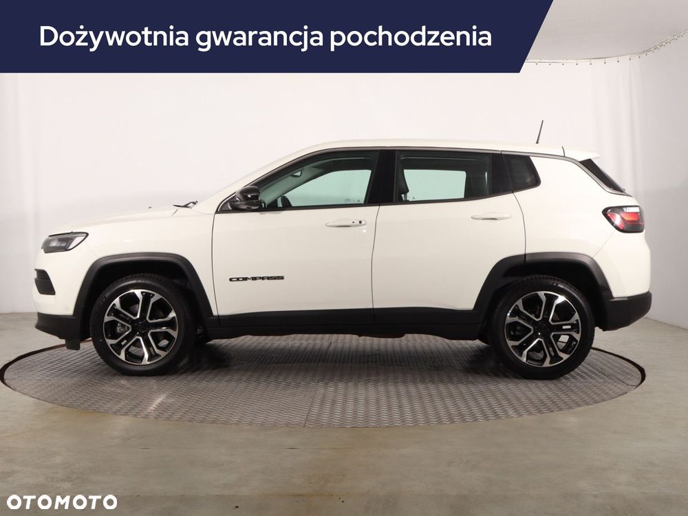 Jeep Compass - 4