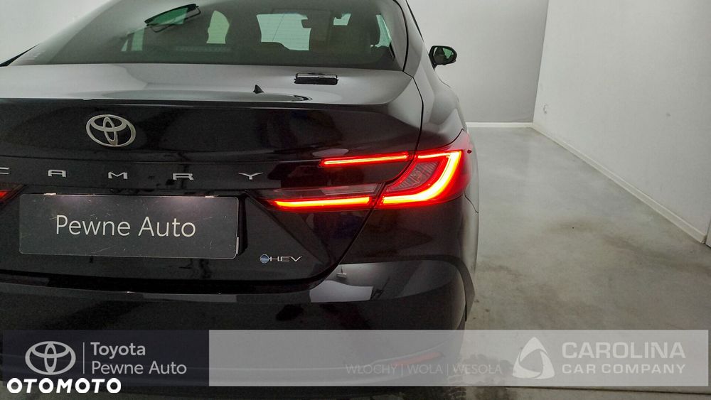 Toyota Camry - 29
