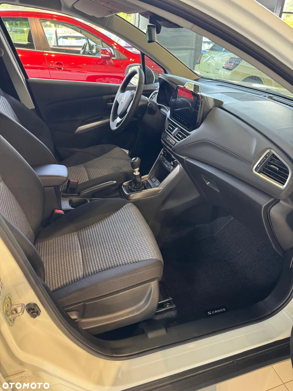 Suzuki SX4 S-Cross - 12