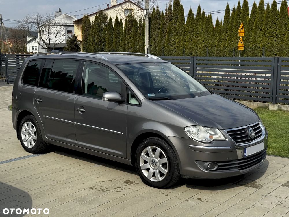 Volkswagen Touran 2.0 TDI DPF Highline - 29