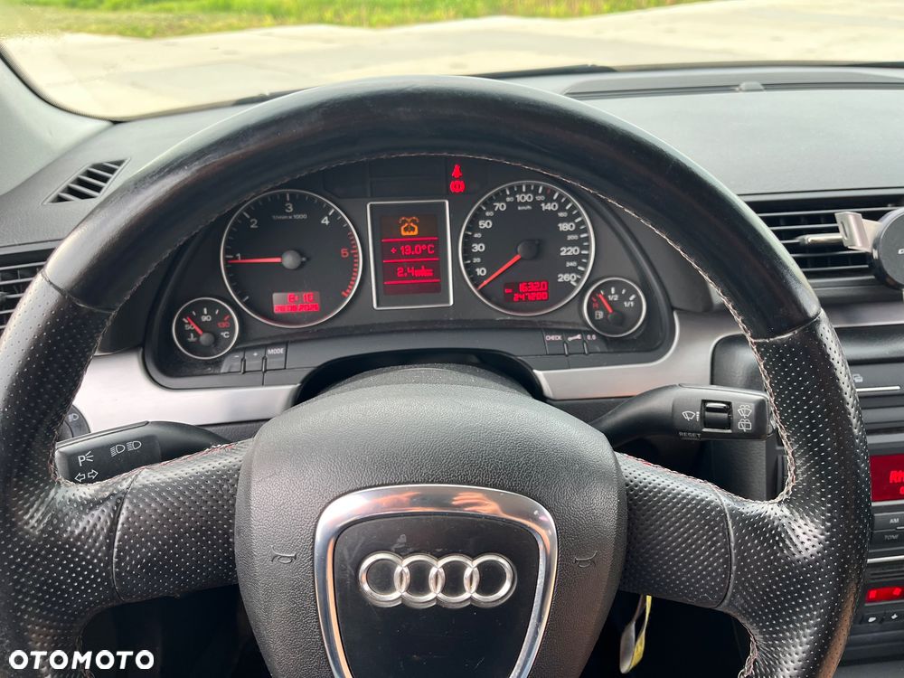 Audi A4 Avant 2.0 TDI DPF - 9
