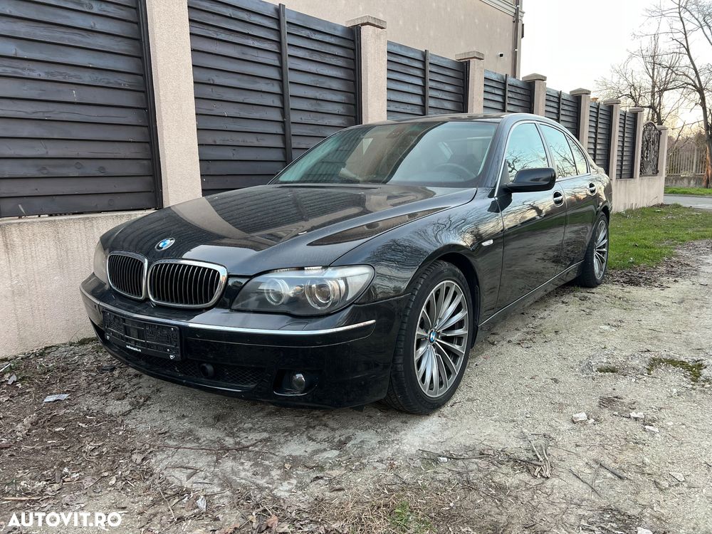 BMW Seria 7 740i A - 15
