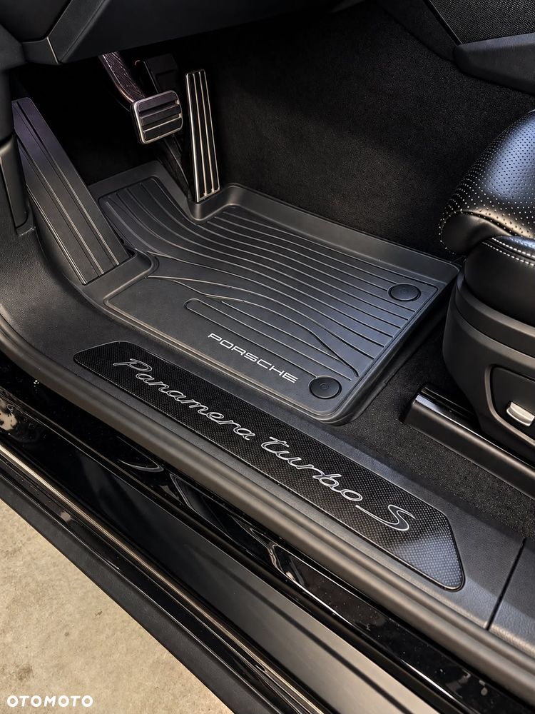 Porsche Panamera Turbo S E-Hybrid - 15