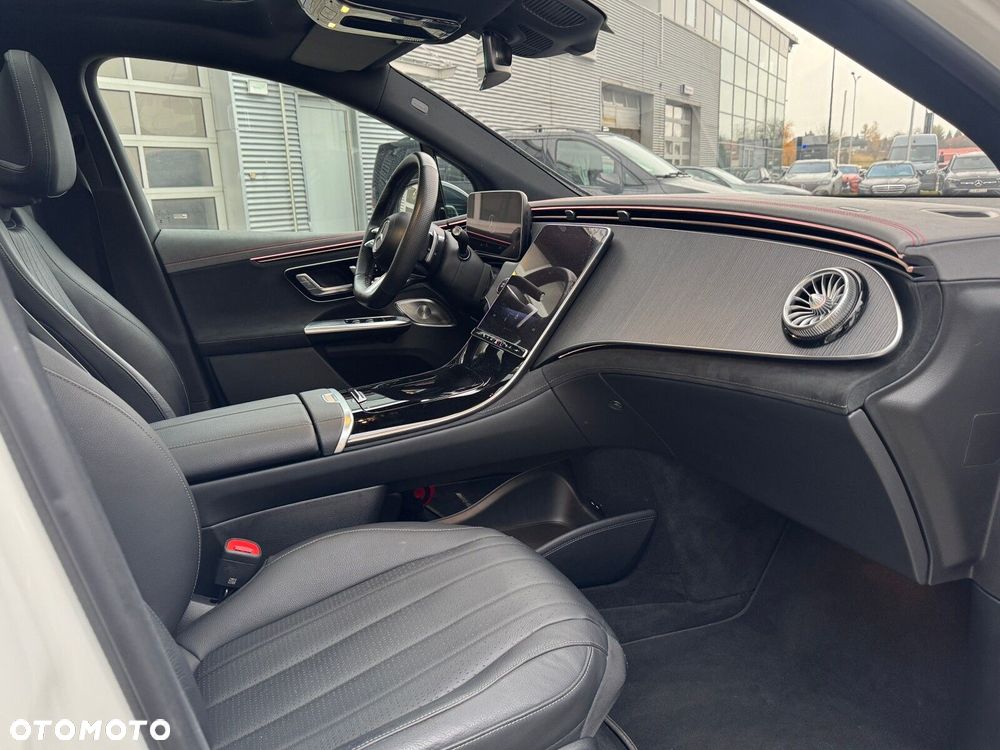 Mercedes-Benz EQE - 18