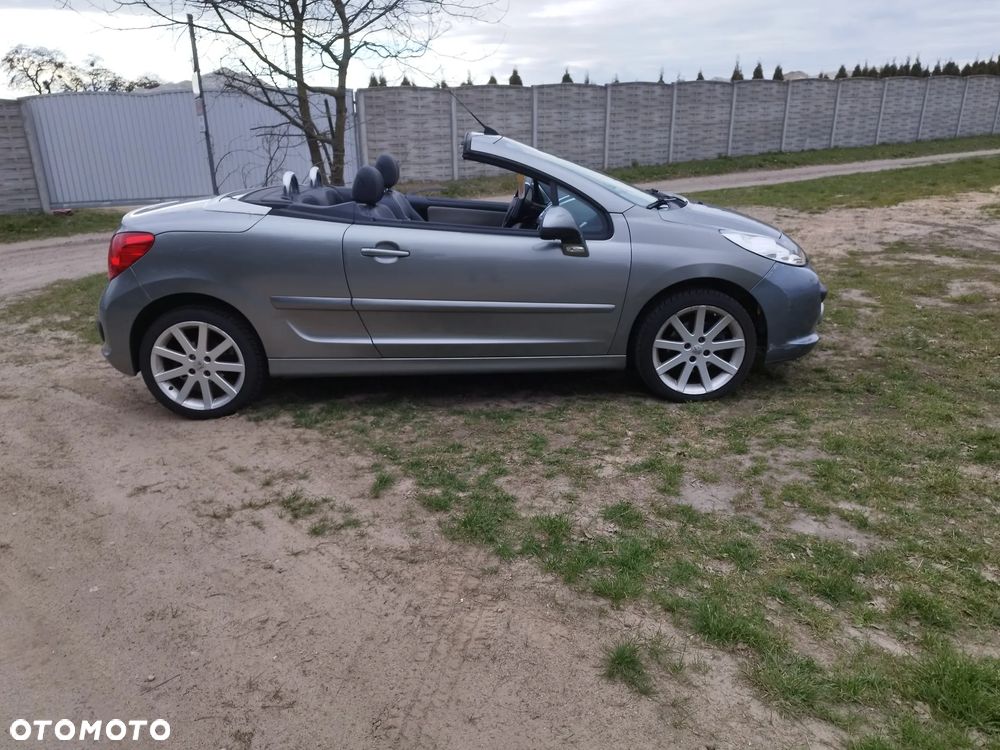 Peugeot 207 CC 120 VTi Roland Garros - 11