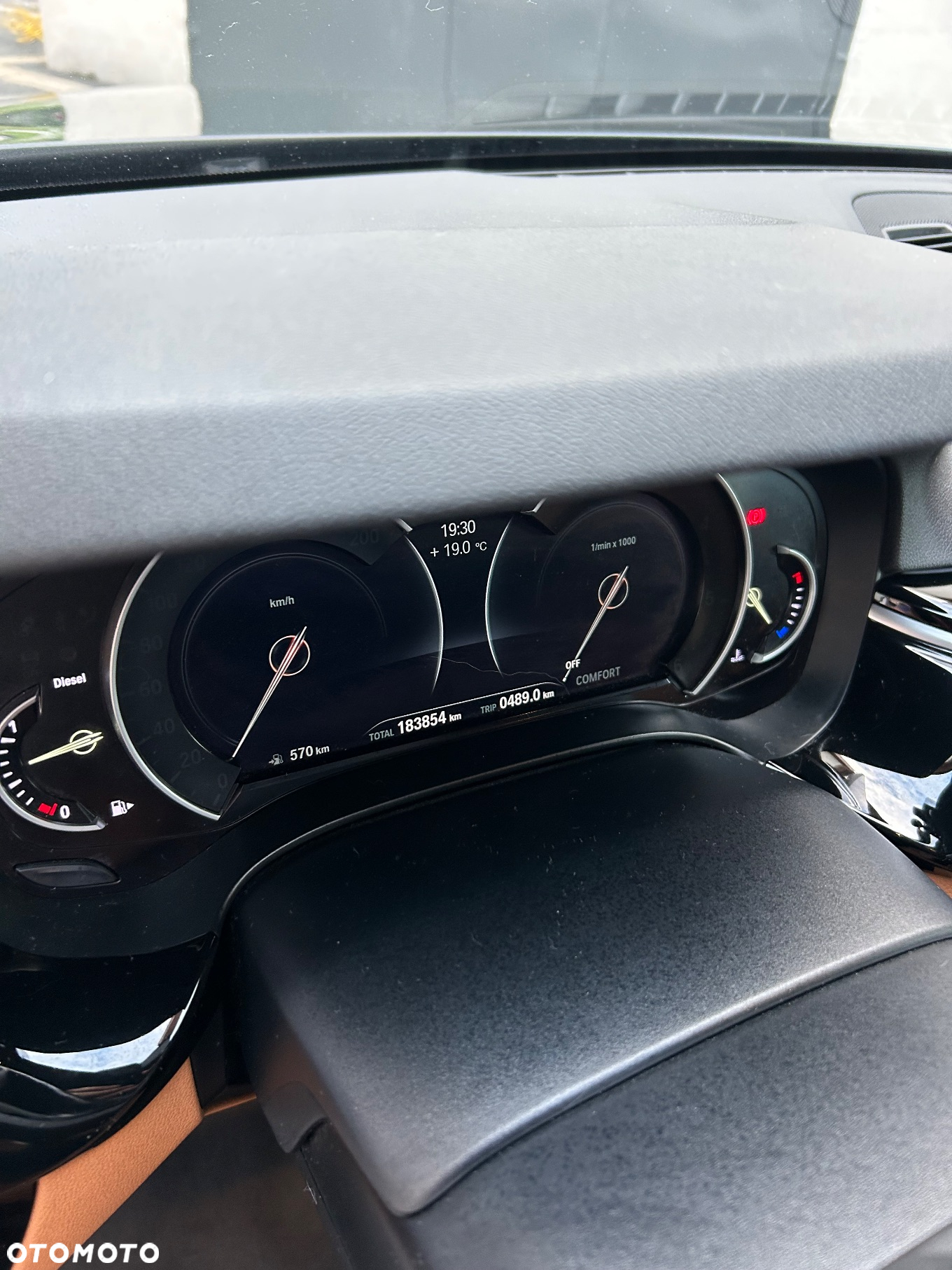BMW Seria 5 520d xDrive - 7