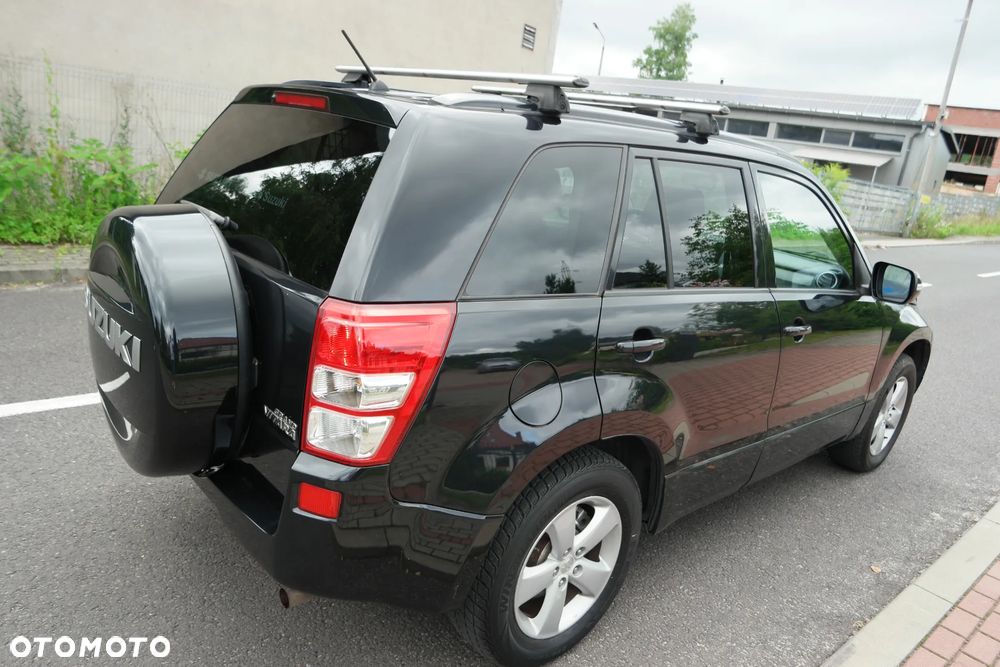 Suzuki Grand Vitara 2.4 De Luxe - 6
