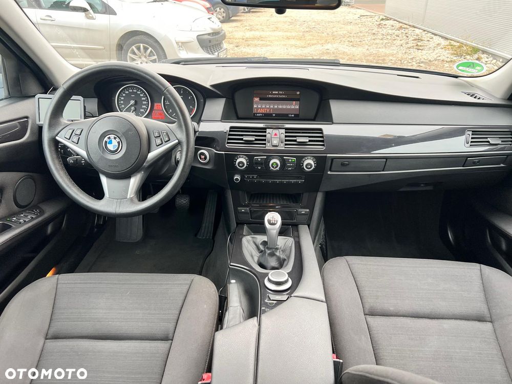 BMW Seria 5 520d - 15