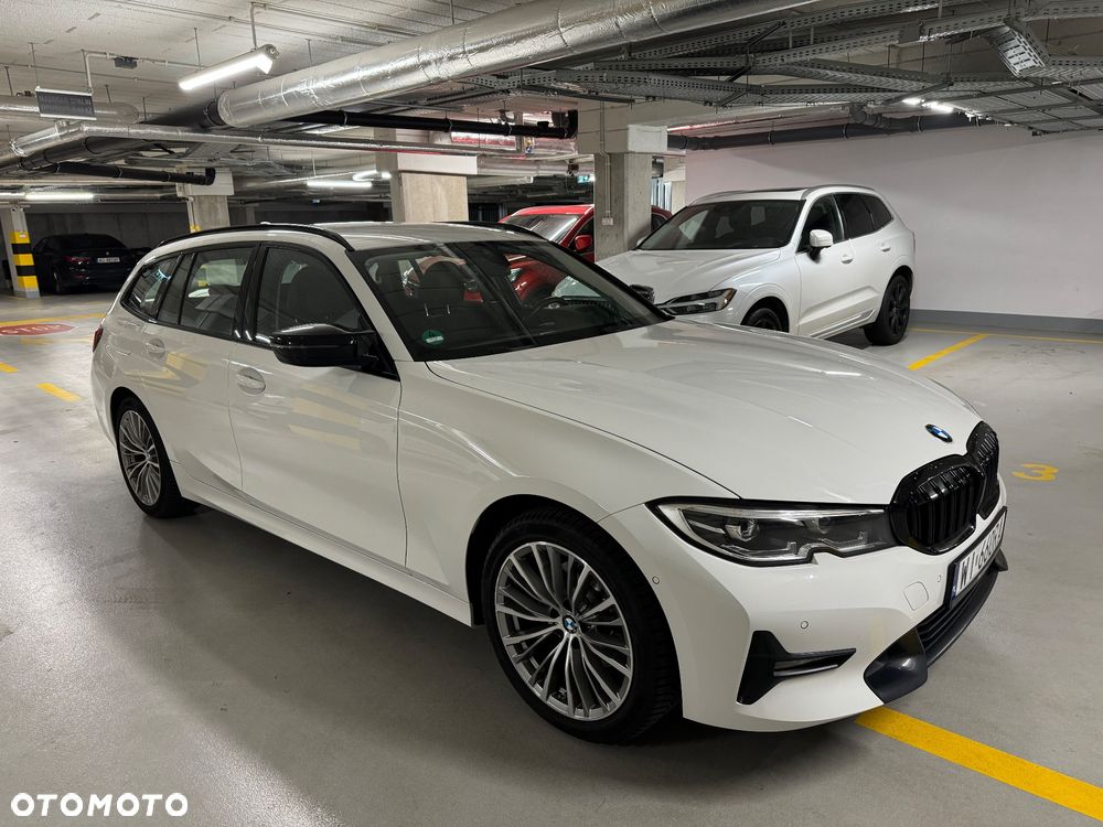 BMW Seria 3 320d Sport Line Shadow - 28