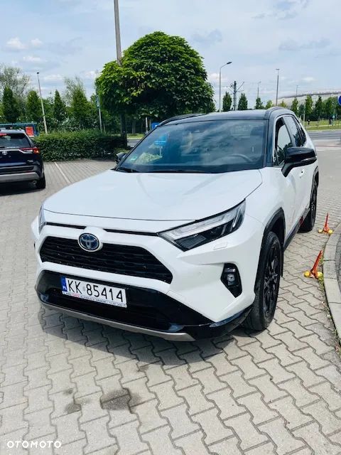 Toyota RAV4 - 1