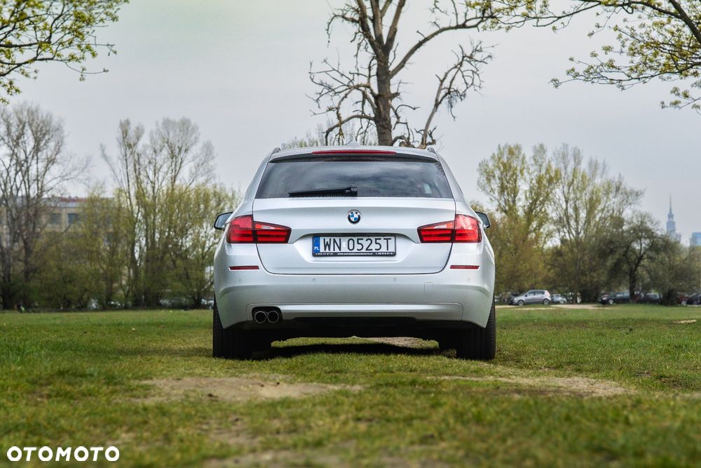 BMW Seria 5 525d - 5
