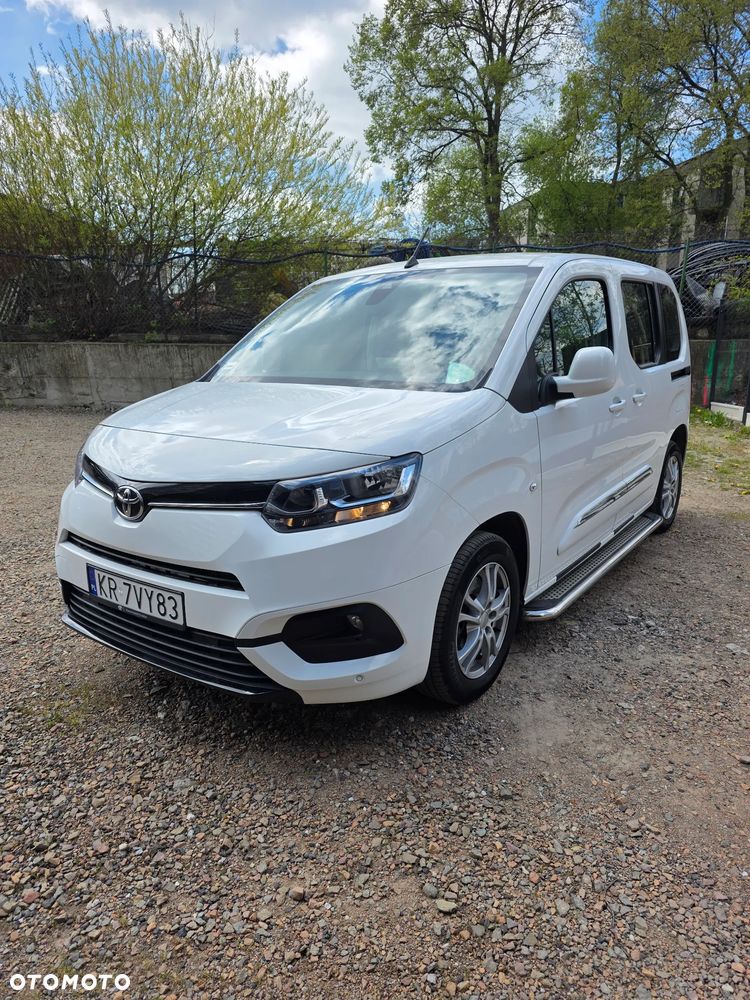 Toyota Proace City Verso 1.2 D-4T Business - 1