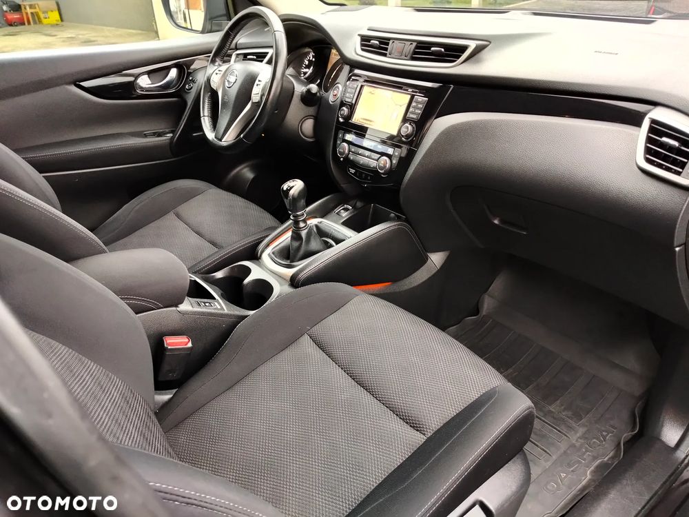 Nissan Qashqai 1.2 DIG-T N-Connecta - 6