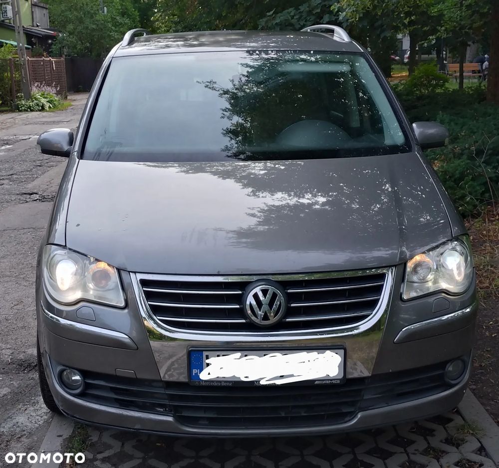 Volkswagen Touran - 2