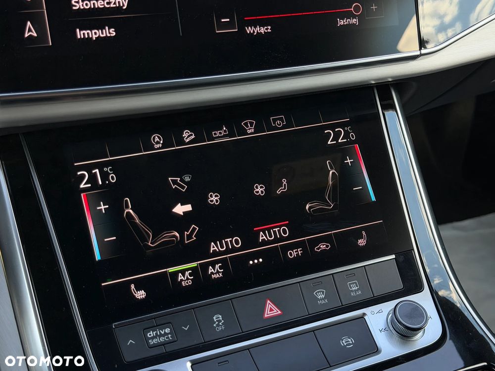 Audi Q8 55 TFSI mHEV Quattro Tiptronic - 22