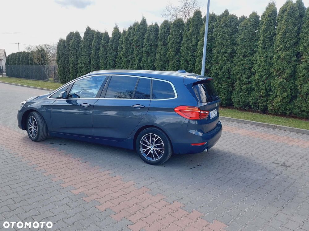 BMW Seria 2 218d - 6