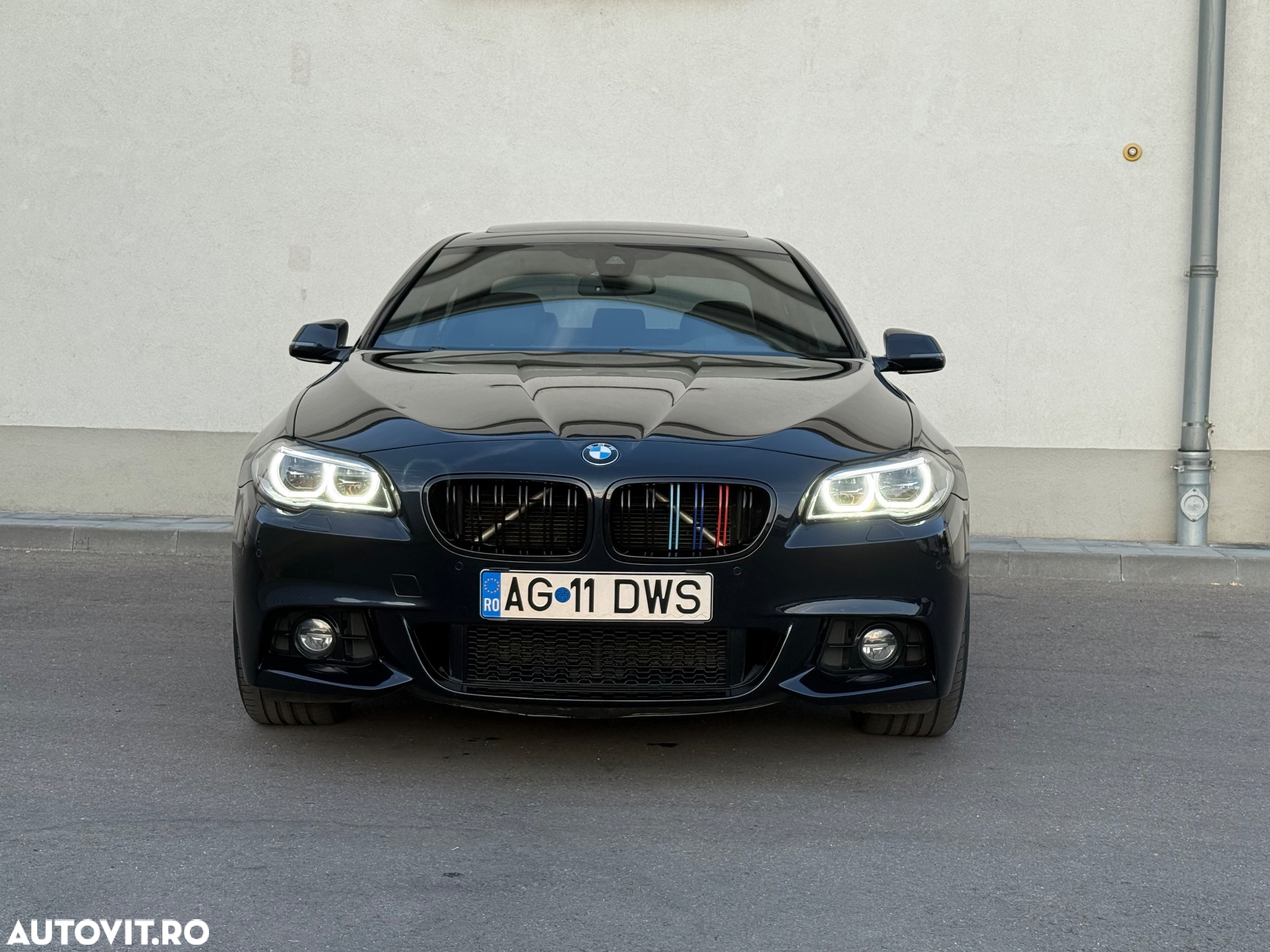 BMW Seria 5 520d xDrive - 9
