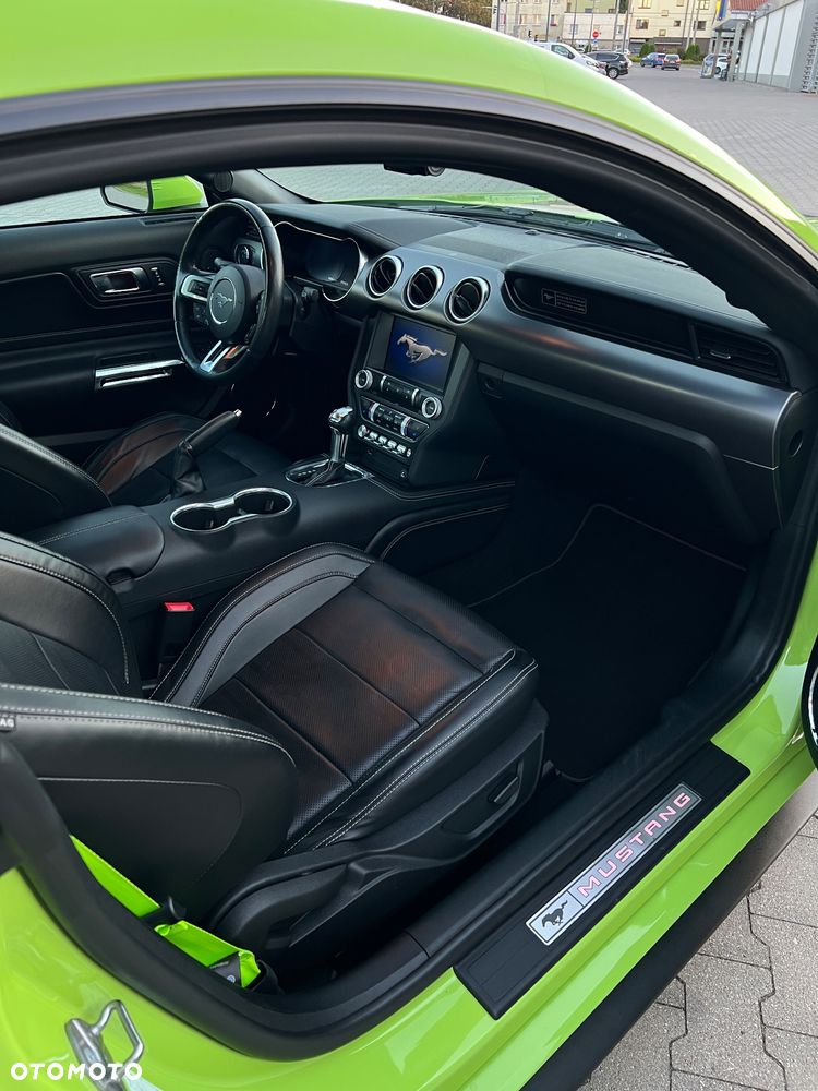 Ford Mustang 5.0 V8 GT - 26