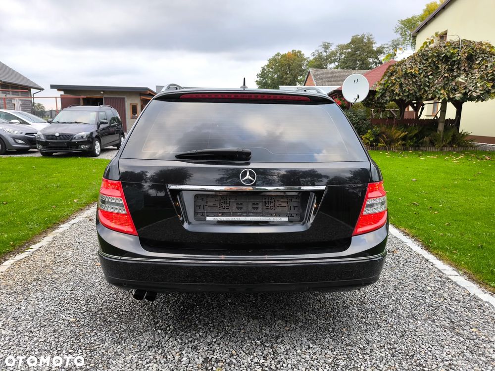 Mercedes-Benz Klasa C 180 T Kompressor Avantgarde - 4