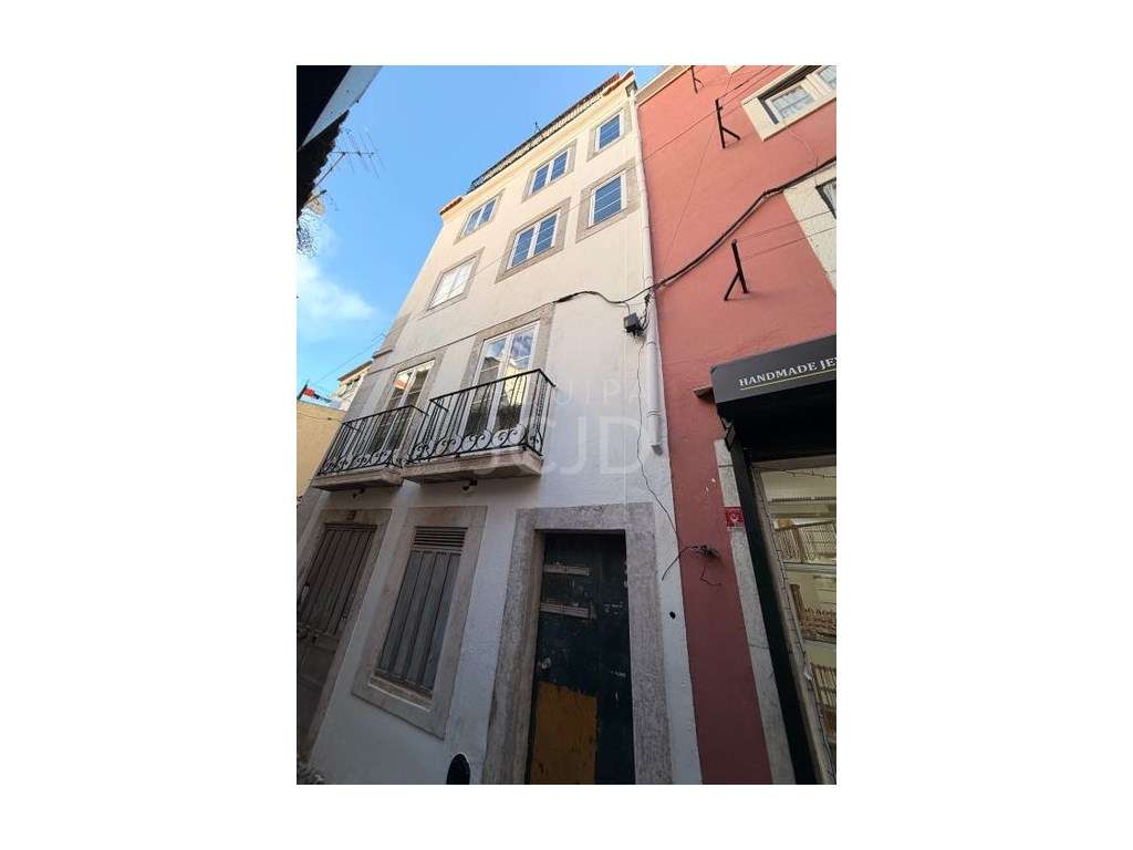 Apartamento T3 com Alto Potencial de Valorização - Alfama, Lisboa - Grande imagem: 2/18