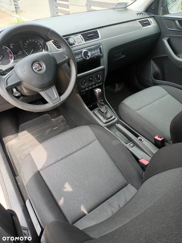 Skoda RAPID 1.2 TSI Active Max DSG - 4