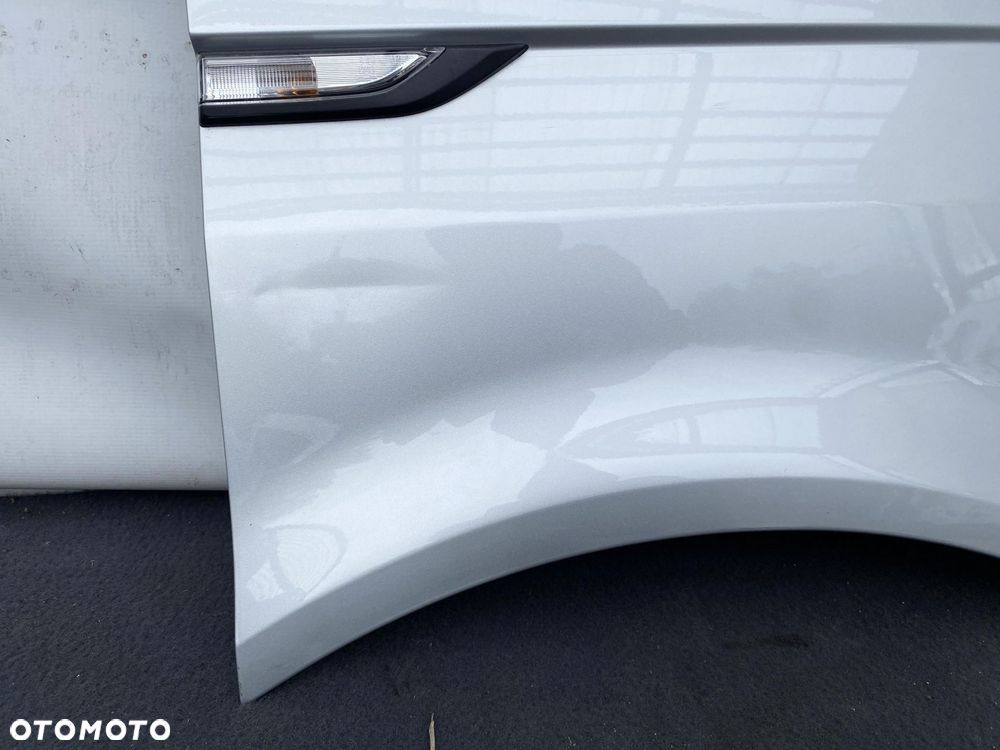 VW TRANSPORTER T6 15- BŁOTNIK PRZEDNI PRZÓD PRAWY SREBRNY METALIK 7E0821196 - 3