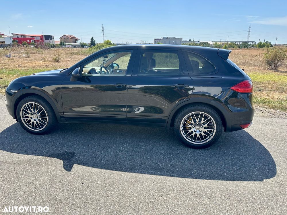 Porsche Cayenne 3.0 L V6 - 2