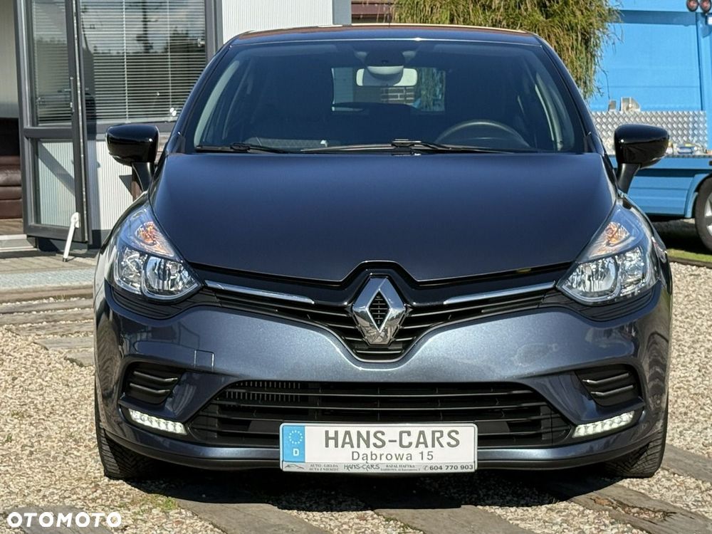 Renault Clio - 10
