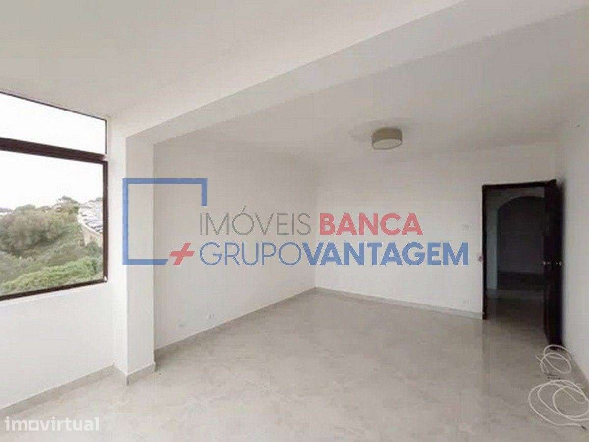 APARTAMENTO T1+1 COM ARRECADAÇÃO - Grande imagem: 5/24