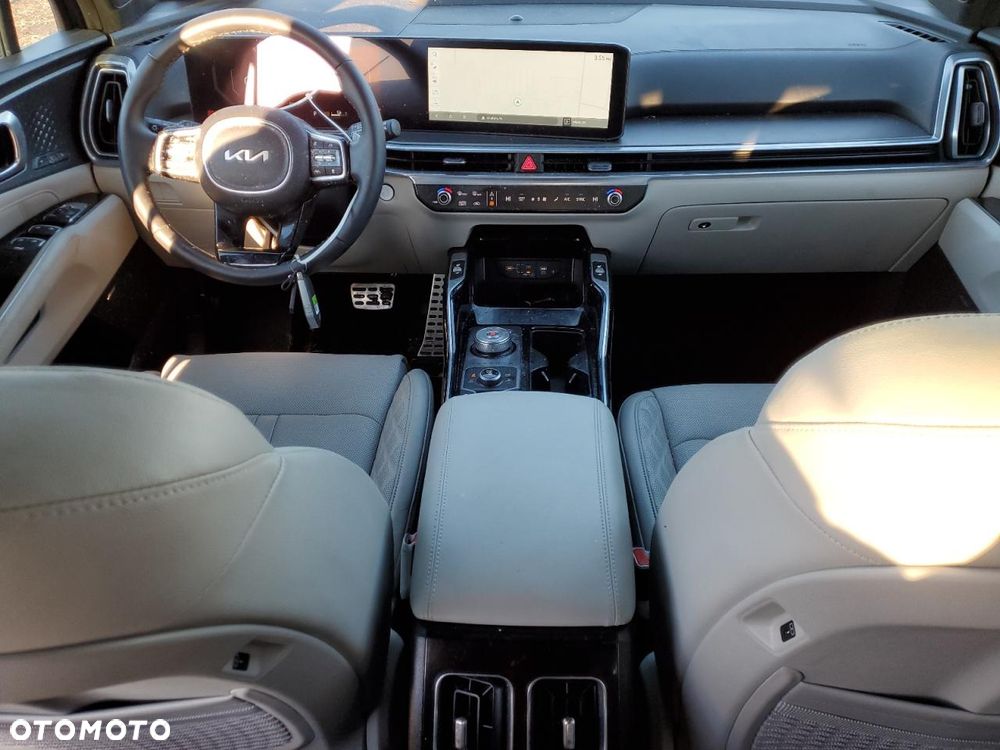 Kia Sorento - 10