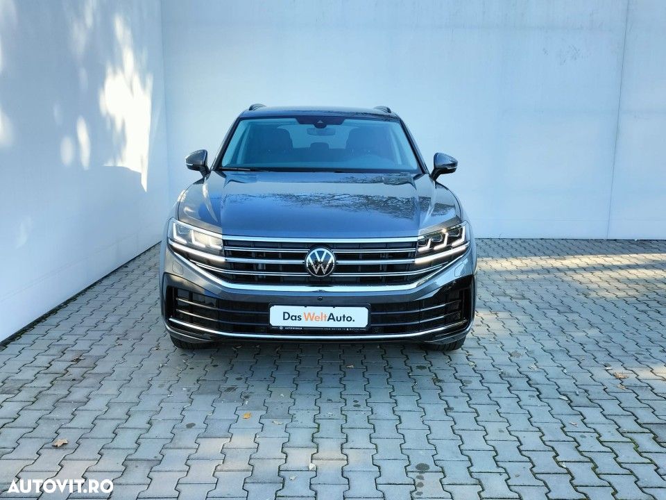 Volkswagen Touareg - 2