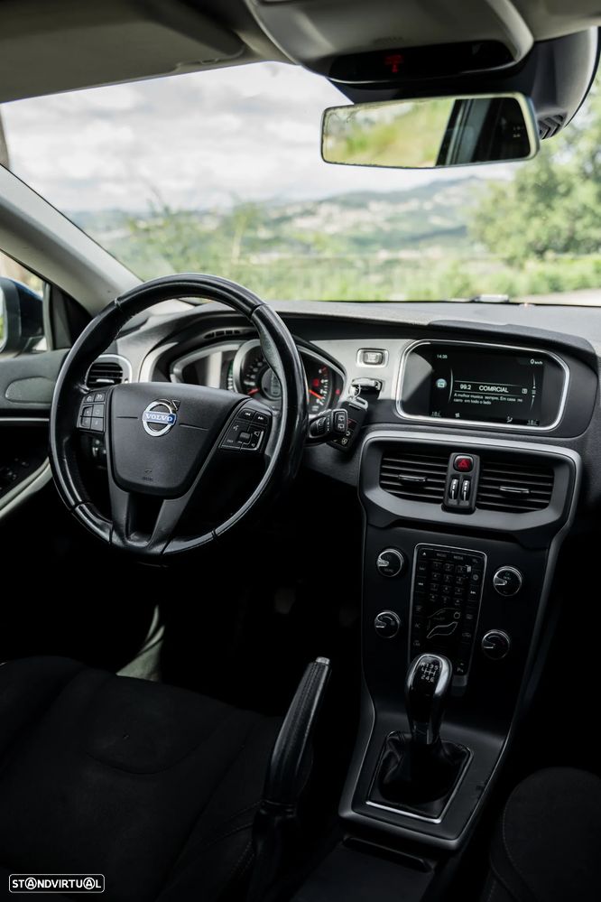 Volvo V40 D2 - 20