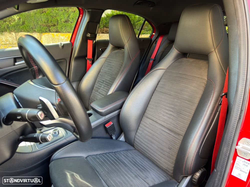 Mercedes-Benz A 45 AMG 4Matic Speedshift 7G-DCT - 17