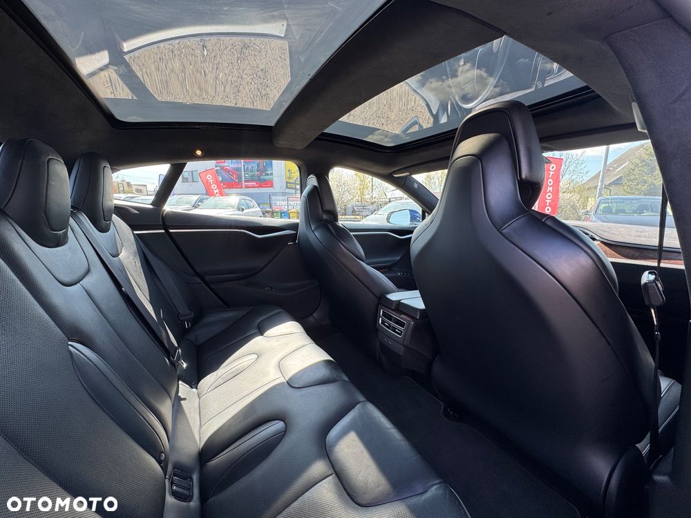Tesla Model S 90 D Performance - 7