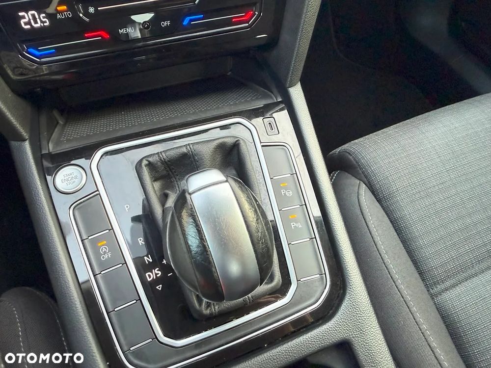 Volkswagen Passat 2.0 TDI EVO Business DSG - 21