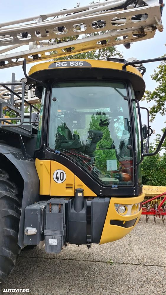 Challenger Rogator 635b - 13