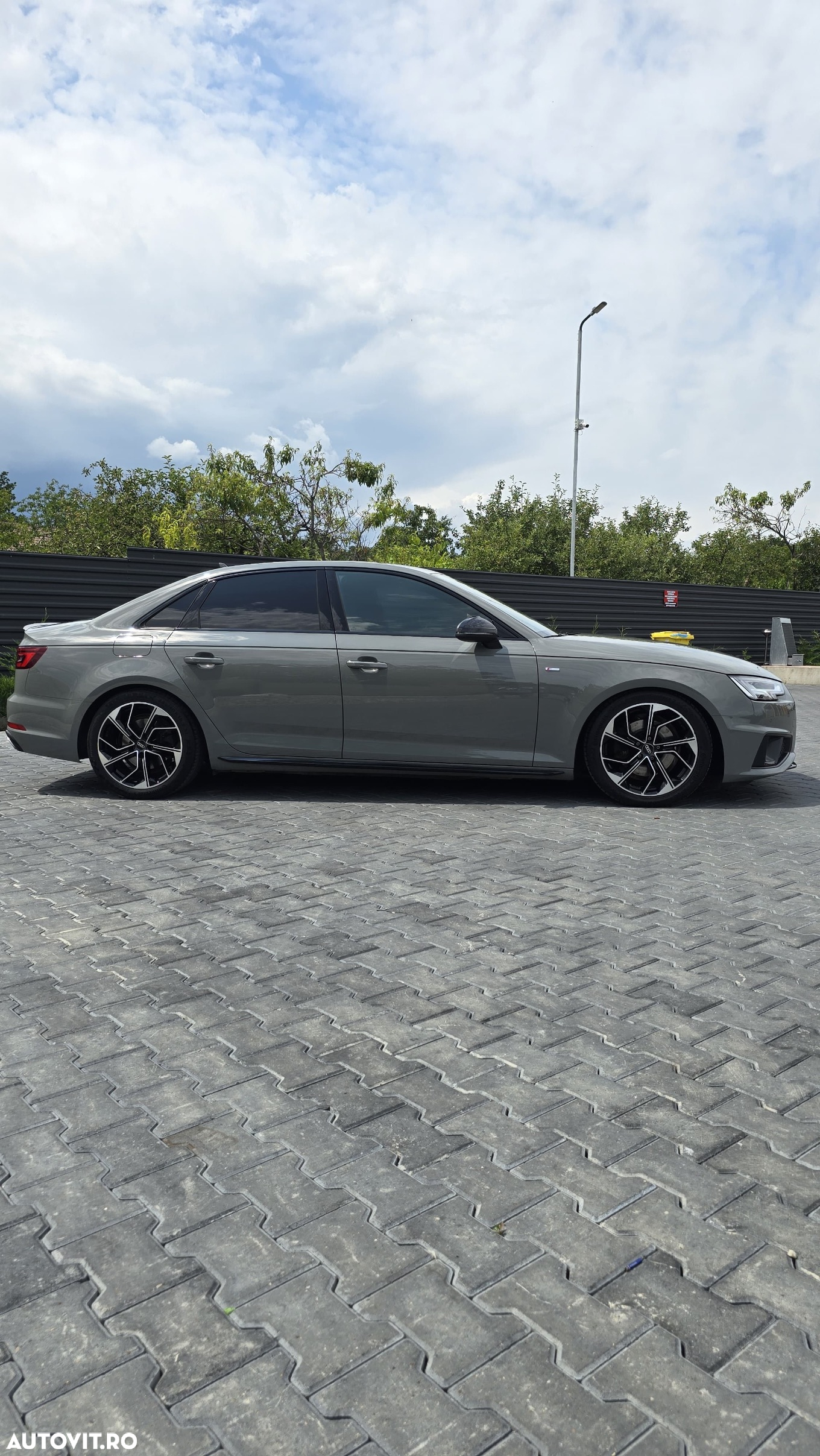 Audi A4 Avant 2.0 TFSI ultra S tronic - 10