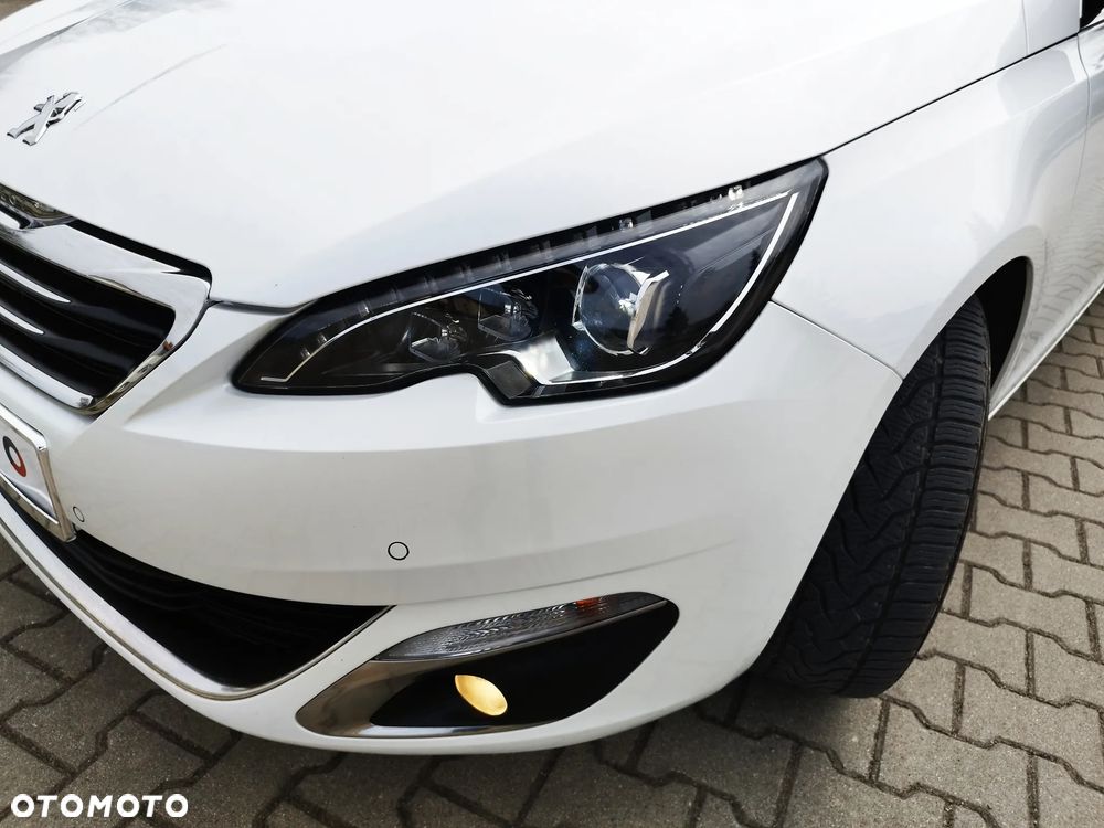 Peugeot 308 1.6 Premium - 12
