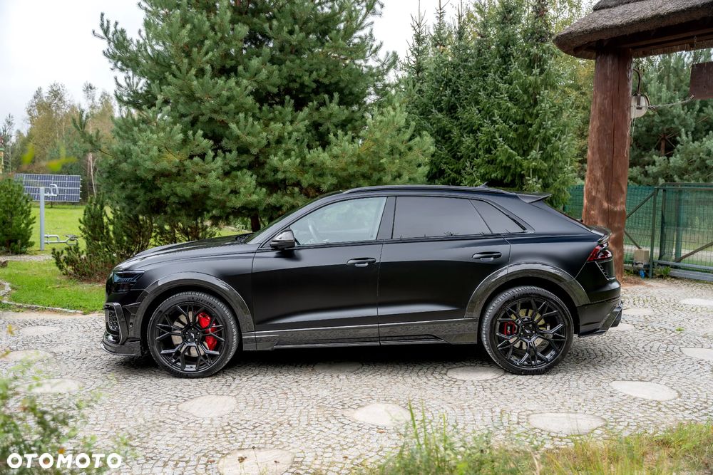 Audi RS Q8 - 8