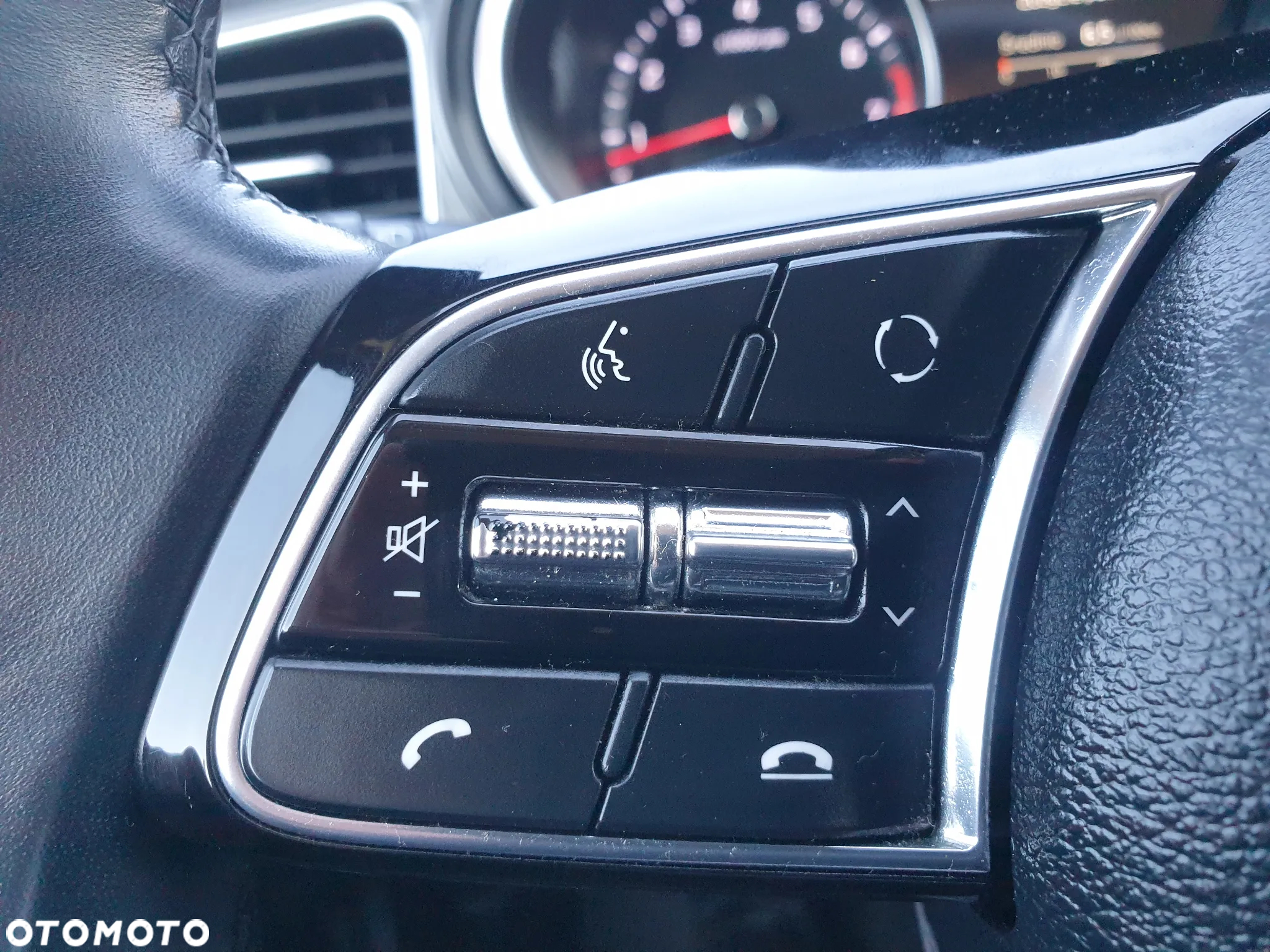 Kia XCeed 1.5 T-GDI M - 16