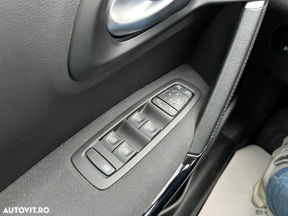 Renault Kadjar BLUE dCi 115 EDC BUSINESS EDITION - 24