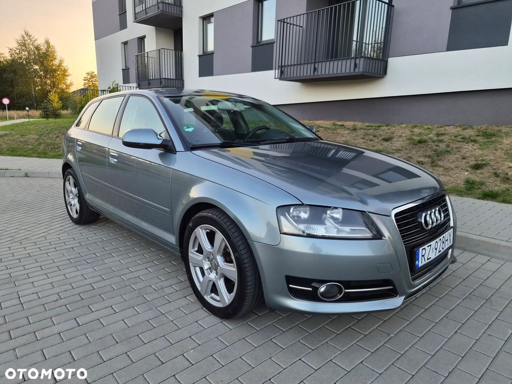 Audi A3 Sportback - 4