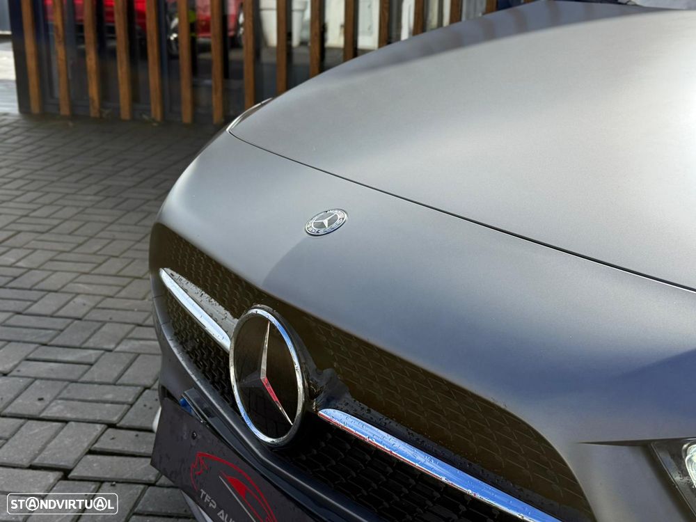 Mercedes-Benz A 250 e AMG Line - 2