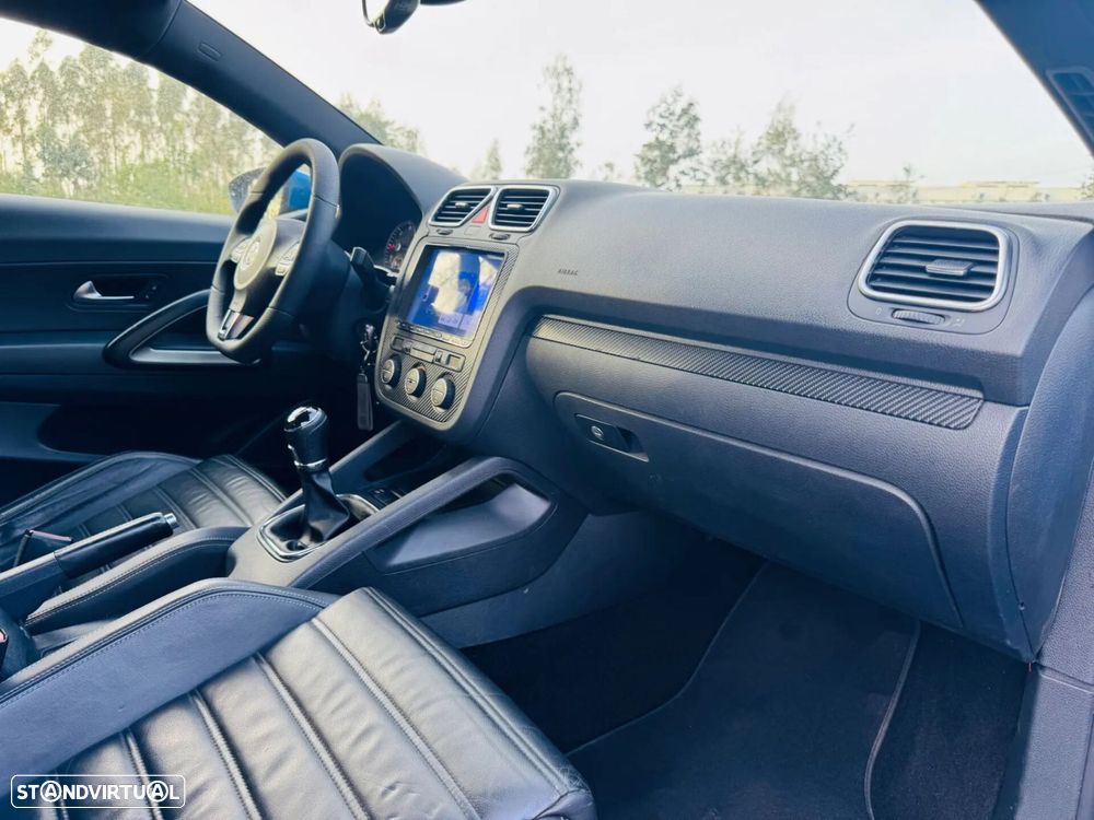 VW Scirocco 2.0 TDI Sport - 28
