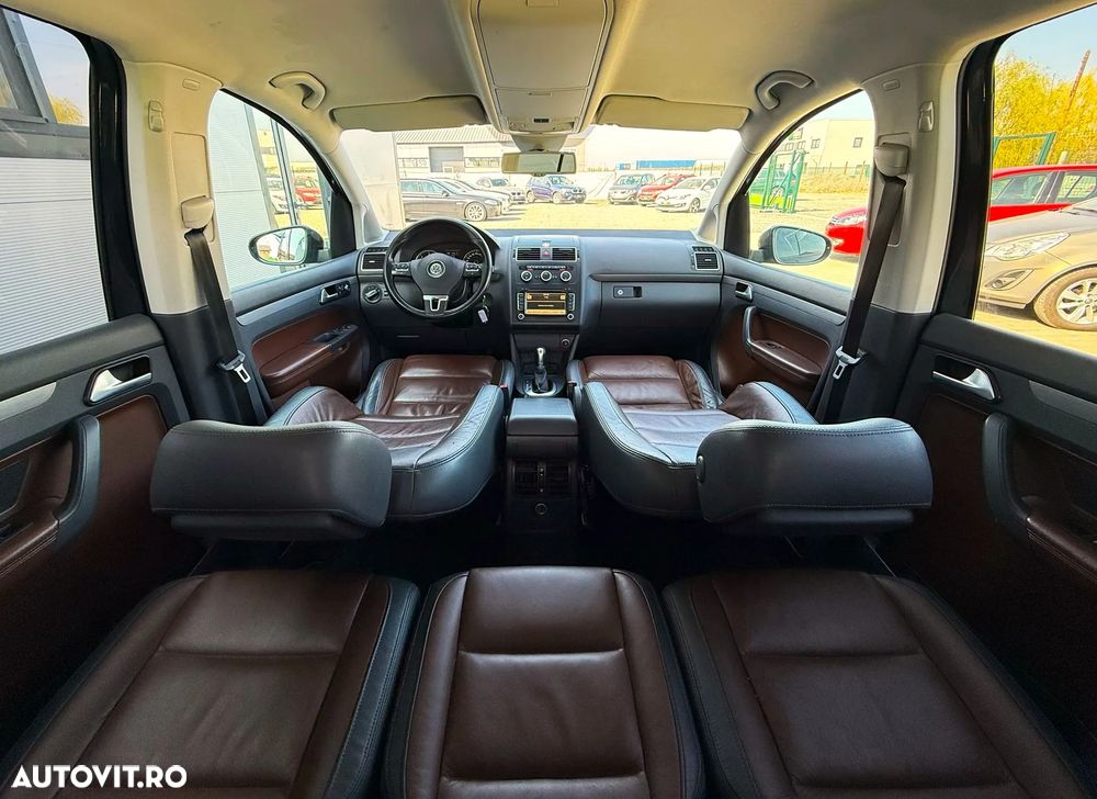 Volkswagen Touran 2.0 TDI DPF DSG Cross - 24